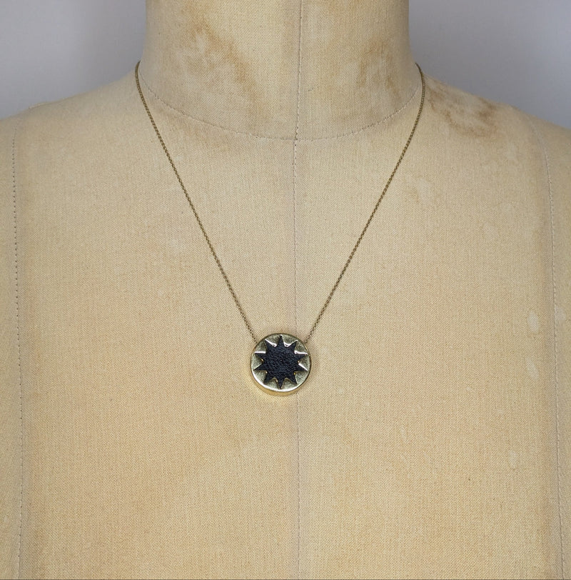 House of Harlow 1960 Mini Sunburst Pendant Necklace Gold Black