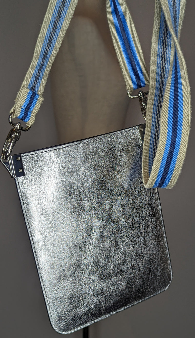 Gabriele Frantzen Silver Scarab Wallet Crossbody Wallet Bag