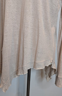 Victoria + Woods Linen Long Sleeve Asymmetric Top